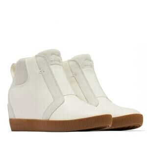 Sorel Out N About Pull-On Wedge Bootie White Suede Size 9.5 Waterproof Sneaker